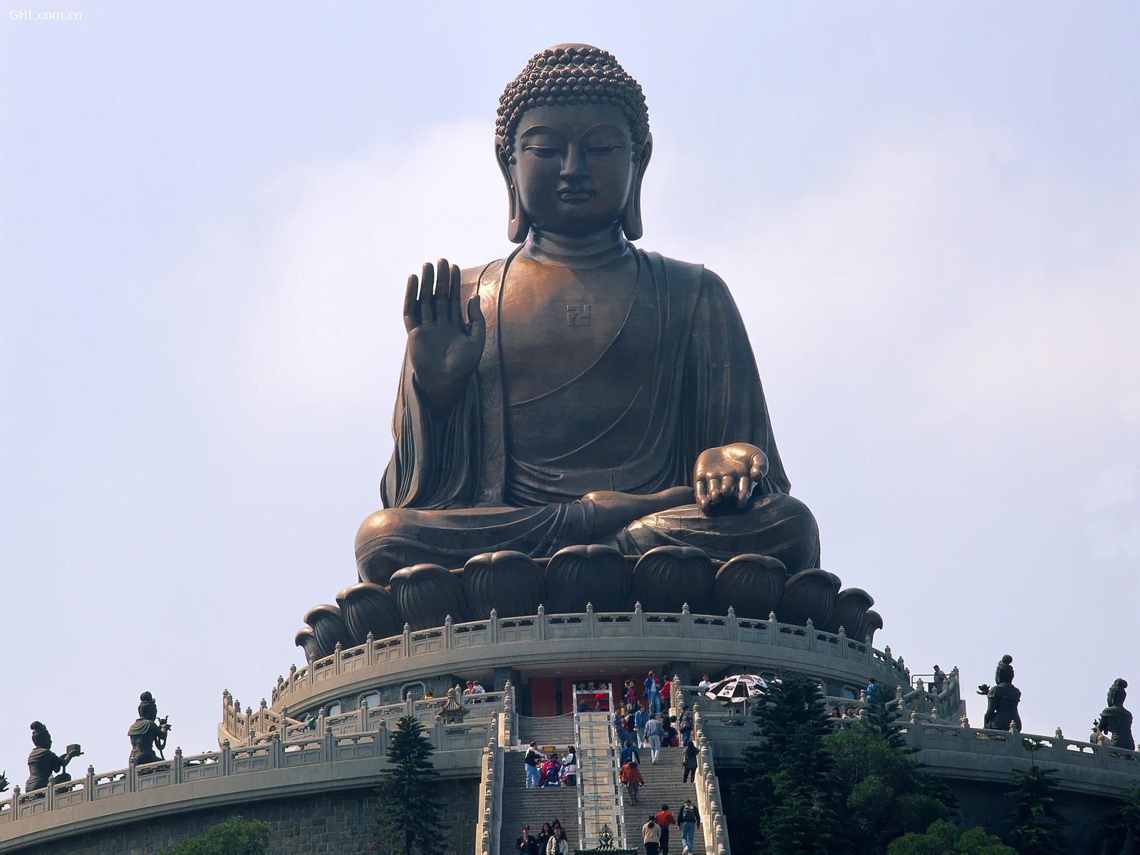 Tian Tan Buddha