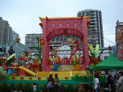 Feeding Hungry Ghosts Festival